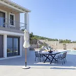 Alivia Lefkas Luxury Απόλπαινα