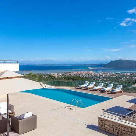Alivia Lefkas Luxury Villa Apolpaina