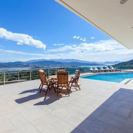 Villa Alivia Lefkas Luxury Apolpaina