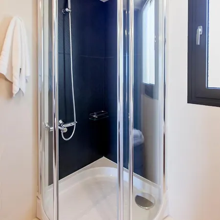 Alivia Lefkas Luxury Villa *