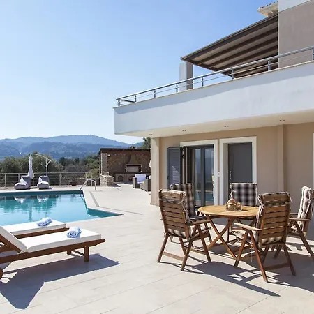 Alivia Lefkas Luxury Villa Apolpaina