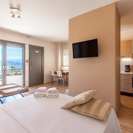 Alivia Lefkas Luxury * Apolpaina