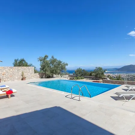 Alivia Lefkas Luxury Vilă *