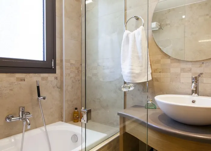 Alivia Lefkas Luxury