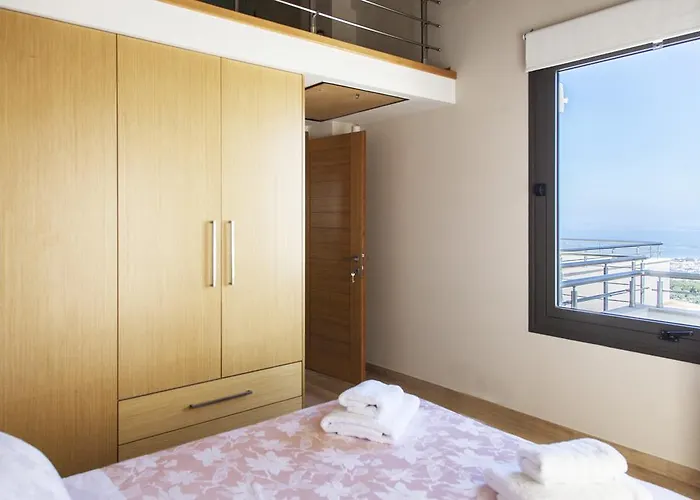 Alivia Lefkas Luxury *