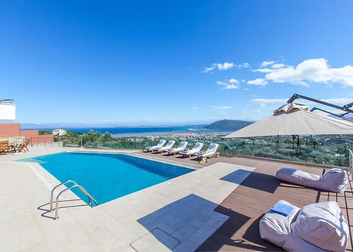 Alivia Lefkas Luxury